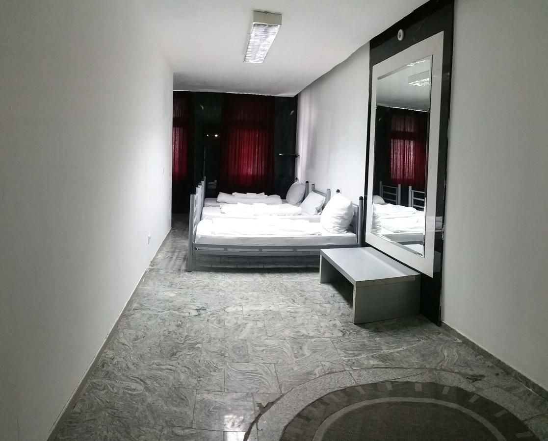 Hotel Moji Koeln Sieversstrasse מראה חיצוני תמונה